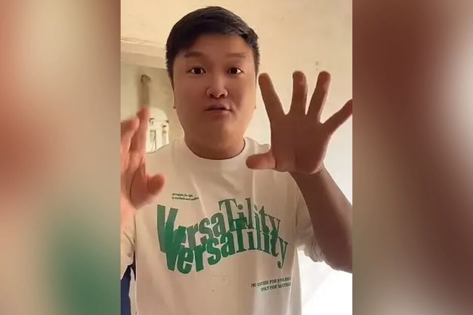 Influencer 'Fatty Goes To Africa'