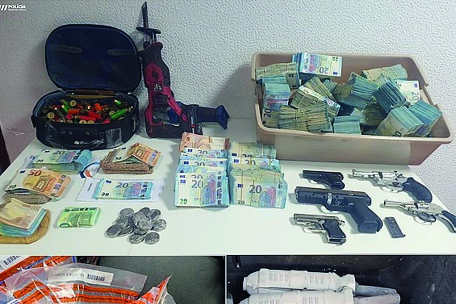 Dinheiro, armas, PSP, rede 