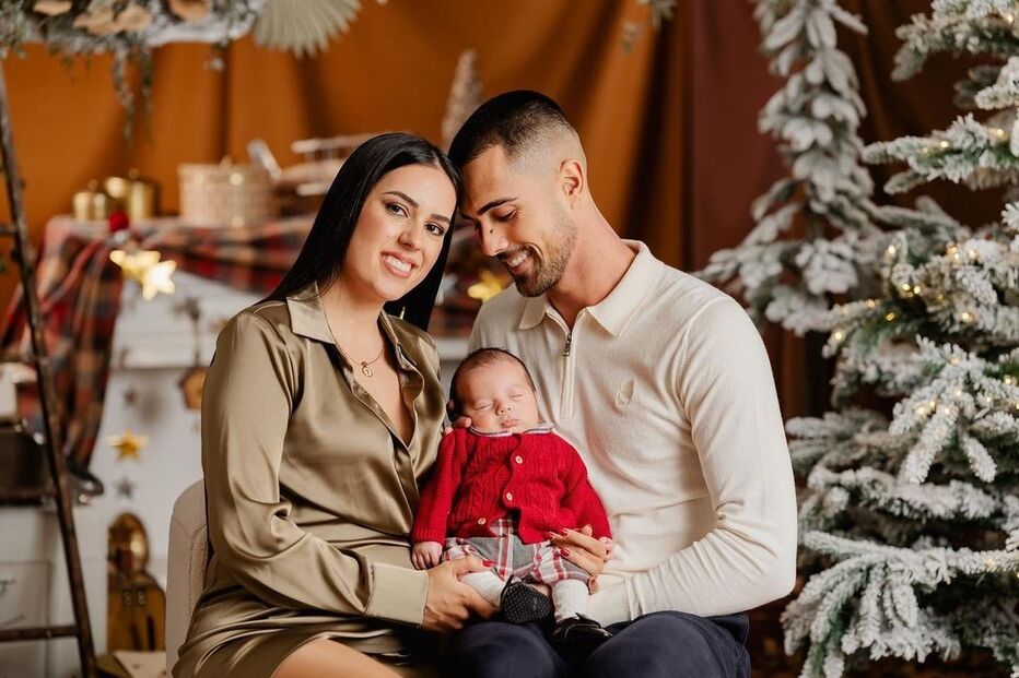 Diogo Costa com a companheira Catarina Machado e o filho Tomás