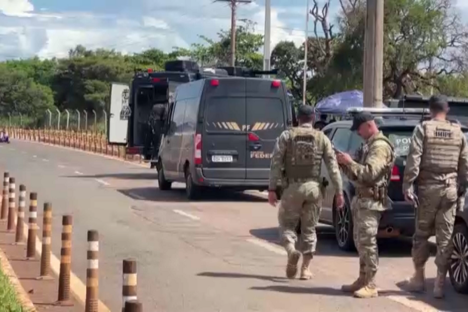 Apoiante de Bolsonaro falha atentado em Brasília