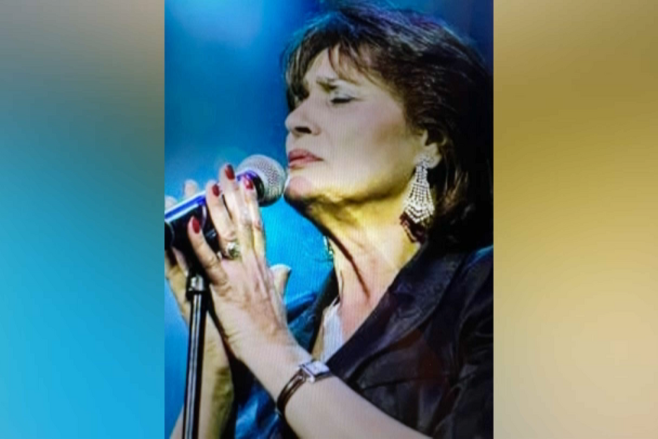 Cantora Linda de Suza morre de Covid-19 aos 74 anos