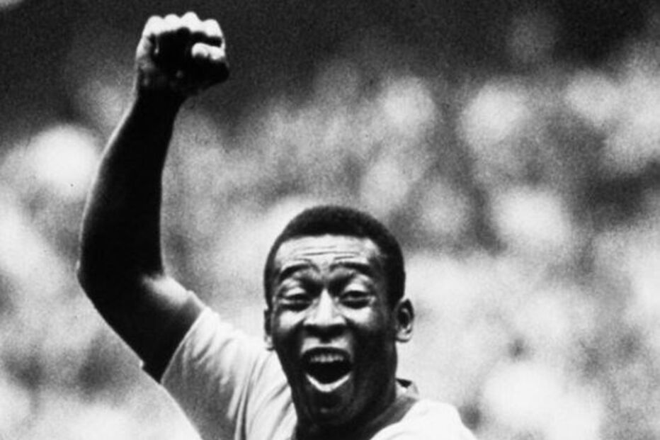 Pelé a celebrar um golo 