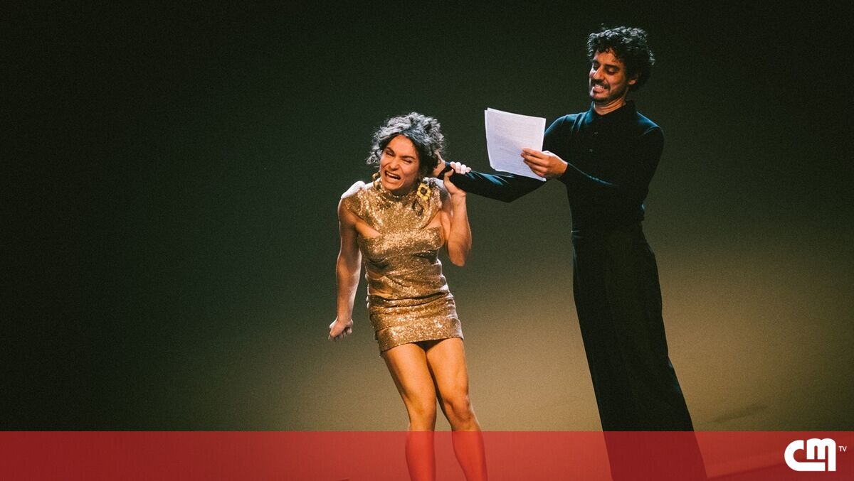 Protesto da performer transexual durante peça de teatro divide opiniões e cria agitação - CMTV