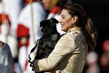 Cadela adotada por Lula da Silva e Rosângela foi uma das convidadas da tomada de posse 