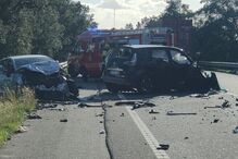 Colisão entre cinco viaturas provoca dois feridos no IC33 em Grândola