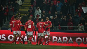 Sem Enzo, Benfica vence o Arouca e reforça liderança do campeonato