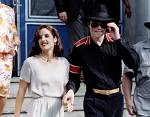 Casamento com Michael Jackson durou um ano e sete meses