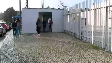 Aluno leva faca e bastão para a escola em Caneças