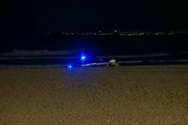 Cadáver de homem apanhado por agueiro encontrado na Costa de Caparica