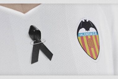 Morre adepto que se sentiu mal antes do início do Valência-Cádiz