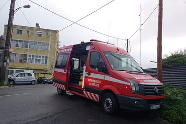 Ambulância roubada durante socorro em Camarate encontrada em Lisboa