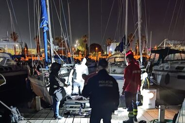 Homem encontrado morto em veleiro na marina de Lagos