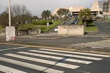 Homem baleado no pescoço durante rixa junto a café no Porto