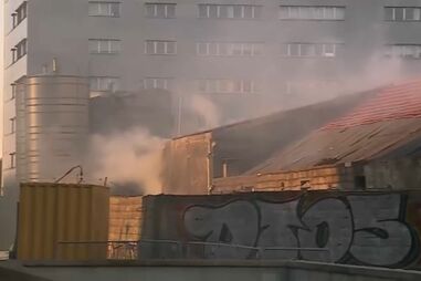 Incêndio deflagra num prédio devoluto em Matosinhos