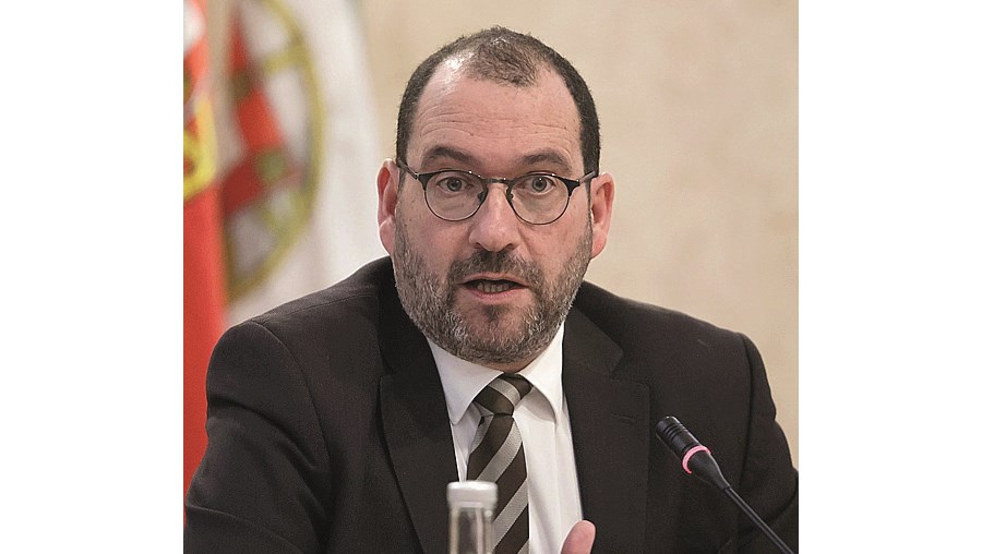 João Costa, ministro da Educação, analisa denúncias 