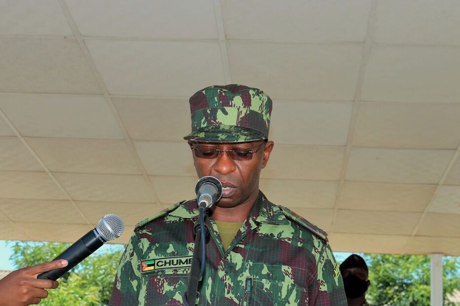 Cristóvão Chume, ministro da Defesa de Moçambique