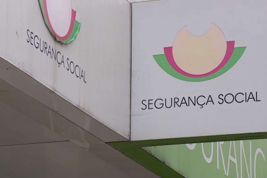Segurança Social paga 788 mil euros de subsídio de desemprego e ignora erro durante 49 dias