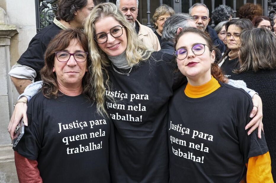 Funcionários judiciais em protesto contra a estagnação da carreira e falta de meios humanos 