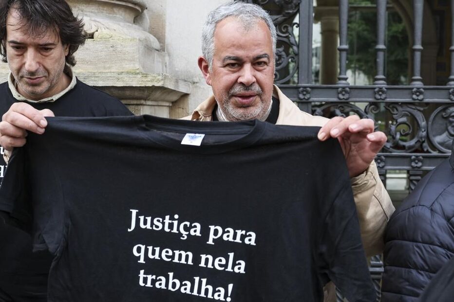 Funcionários judiciais em protesto contra a estagnação da carreira e falta de meios humanos 