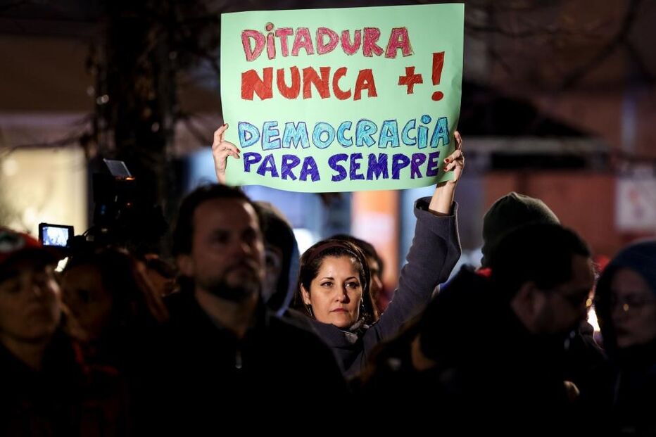 Mais de cem manifestantes recusam em Lisboa amnistia para 