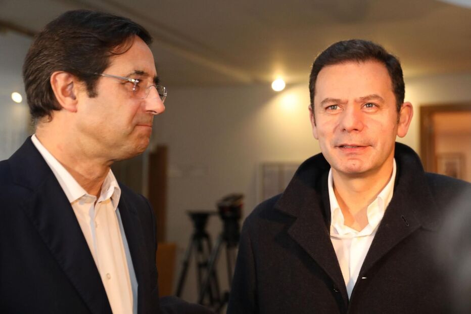 Luís Montenegro, Pinto Moreira 