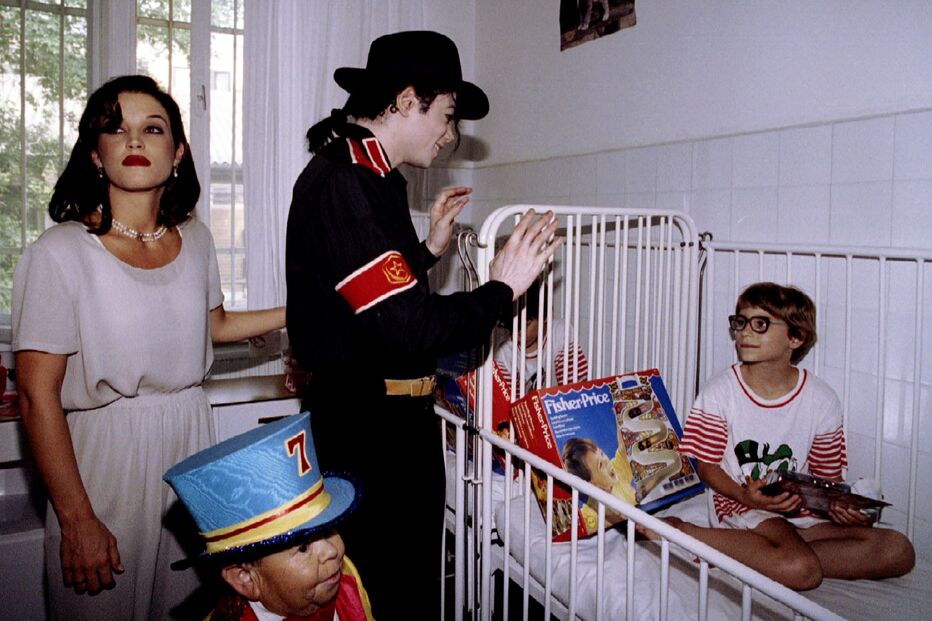 Casamento com Michael Jackson durou um ano e sete meses