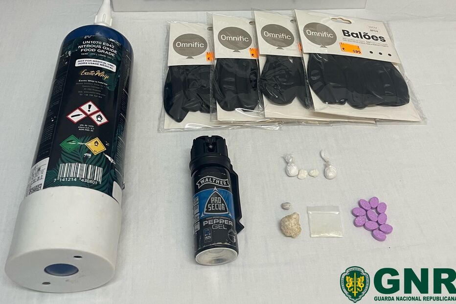 Condutor detido em flagrante durante operação da GNR por tráfico de estupefacientes em Vilamoura