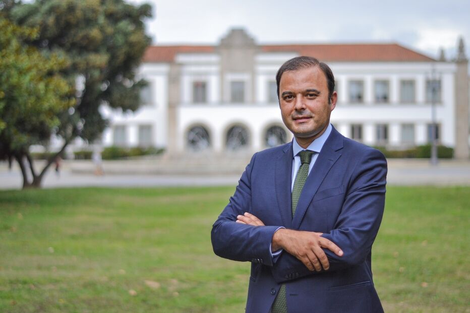 100 mil euros “compram” deputado e ex-autarca da Câmara de Espinho