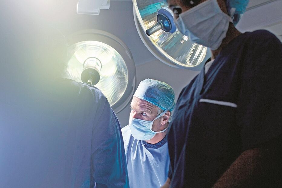 médico x, operação x