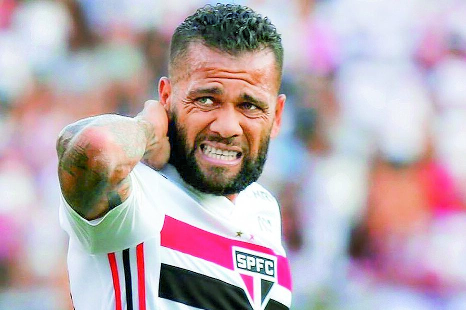 Dani Alves foi preso depois das acusações