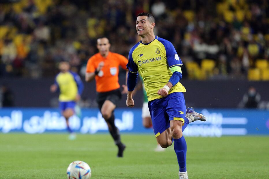 Cristiano Ronaldo fez o primeiro jogo oficial no Médio Oriente