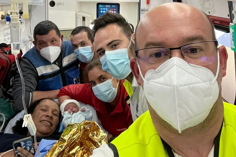 bebé, nascimento, Bombeiros de Vila Nova de Milfontes