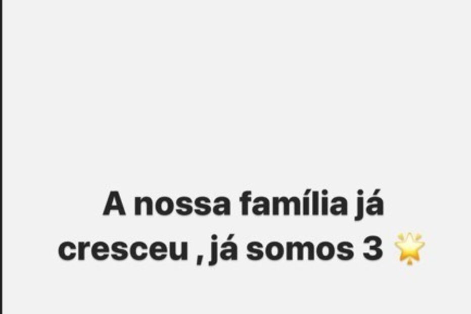 Carolina Carvalho anunciou a chegada do primeiro filho nas redes sociais 
