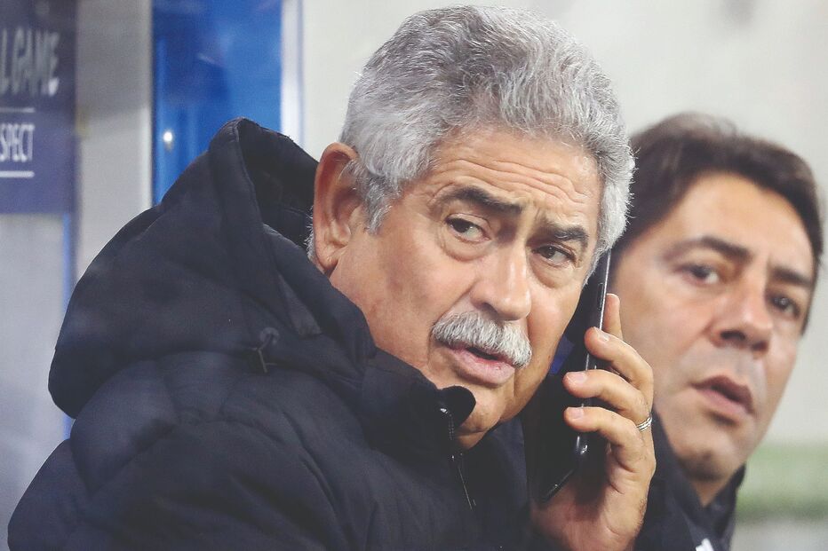 Luís Filipe Vieira, ex-presidente, teve Rui Costa ao seu lado na SAD