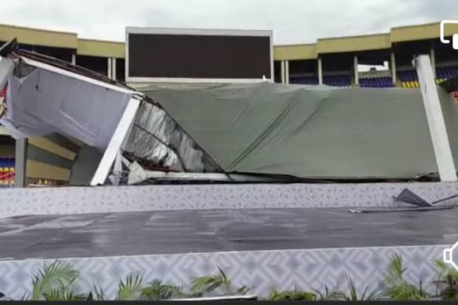 Palco para Papa Francisco desaba no Congo