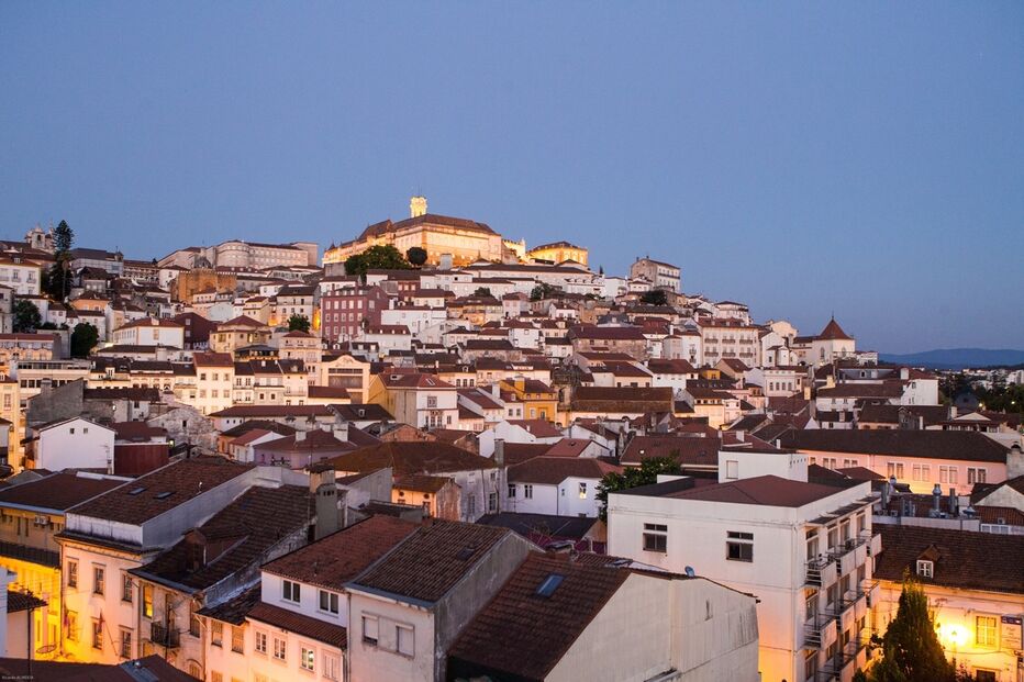 Casas, renda, crédito à habitação, x