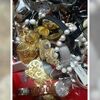 <![CDATA[ GNR recupera peças em ouro avaliadas em 6 mil euros que tinham sido roubadas de uma ourivesaria ]]>