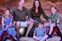 Foto de família: Charlotte, William, Kate, George e Louis