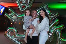 Ricardo Regufe com companheira e filha 