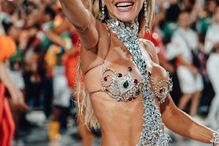 Monique Alfradique, escola de samba de Duque de Caxias