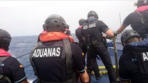 Barco português com 5400 quilos de droga intercetado na costa de Espanha. Há quatro detidos 