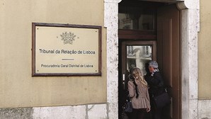 Tribunal da Relação absolve pai por dar bofetada ao filho à frente dos colegas no Montijo