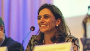 Heloísa Madeira: Um job para uma girl do PS no Algarve
