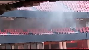 Incêndio deflagra na cozinha de apoio aos camarotes da bancada Sagres do Estádio da Luz