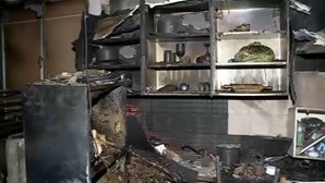 Imagens mostram rasto de destruição após incêndio que matou duas pessoas na Mouraria em Lisboa