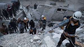 Imagens mostram rasto de destruição após sismo na Turquia e Síria
