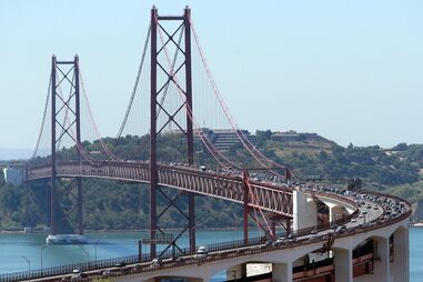 Ponte 25 de Abril, Inês Franco Alexandre