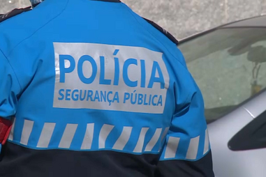 Usa carro para atropelar e matar idoso rival de amor