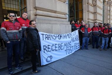 Manifestação na estação de São Bento