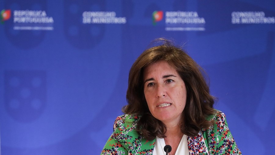 Posição de Ana Mendes é o oposto  da decisão política  de Vieira  da Silva